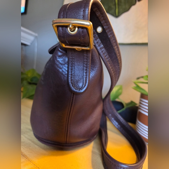 Vintage COACH Mahogany Maggie Duffle 9019 ☆ Made In 1997 ☆ - Picture 5 of 9